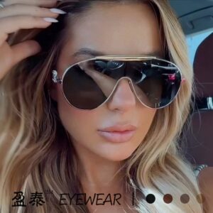 Metallic sunglasses, the same style worn by influencers on Instagram